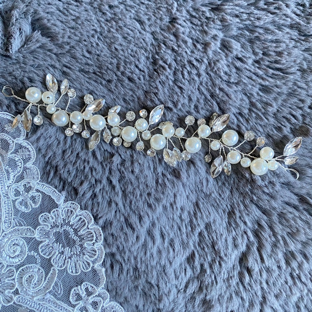Hair accessory - Picture 2 of 8